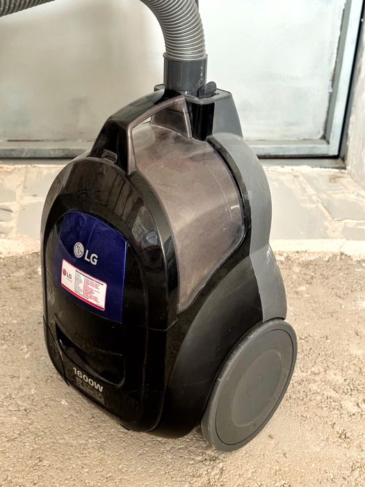 Пылесос - ““LG””