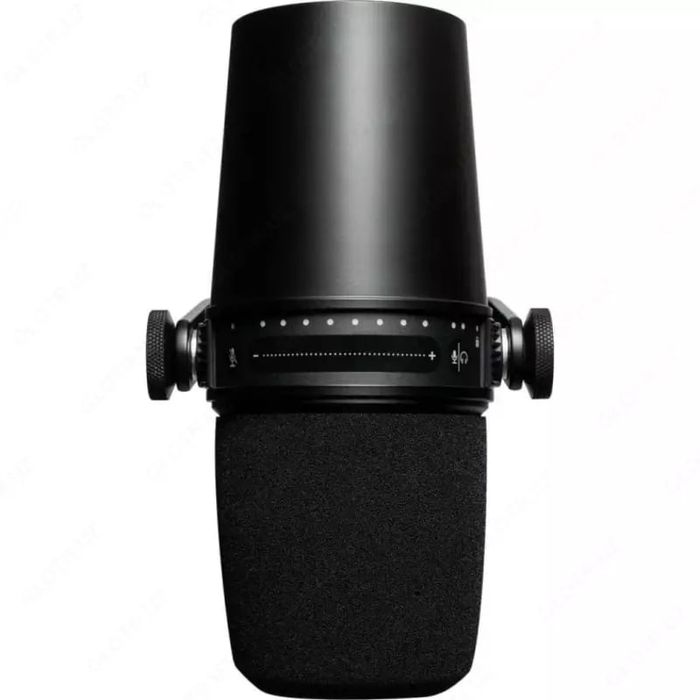 Студийный микрофон Shure MV7