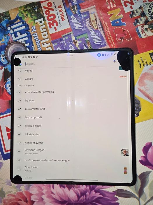 Honor Magic V2 ecran pliabil