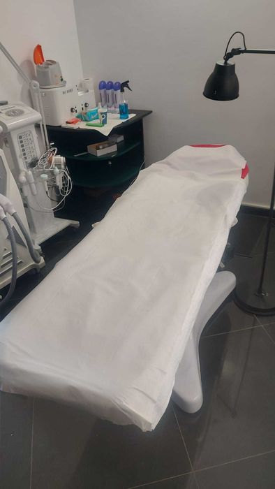 Echipamente noi salon infrumusetare