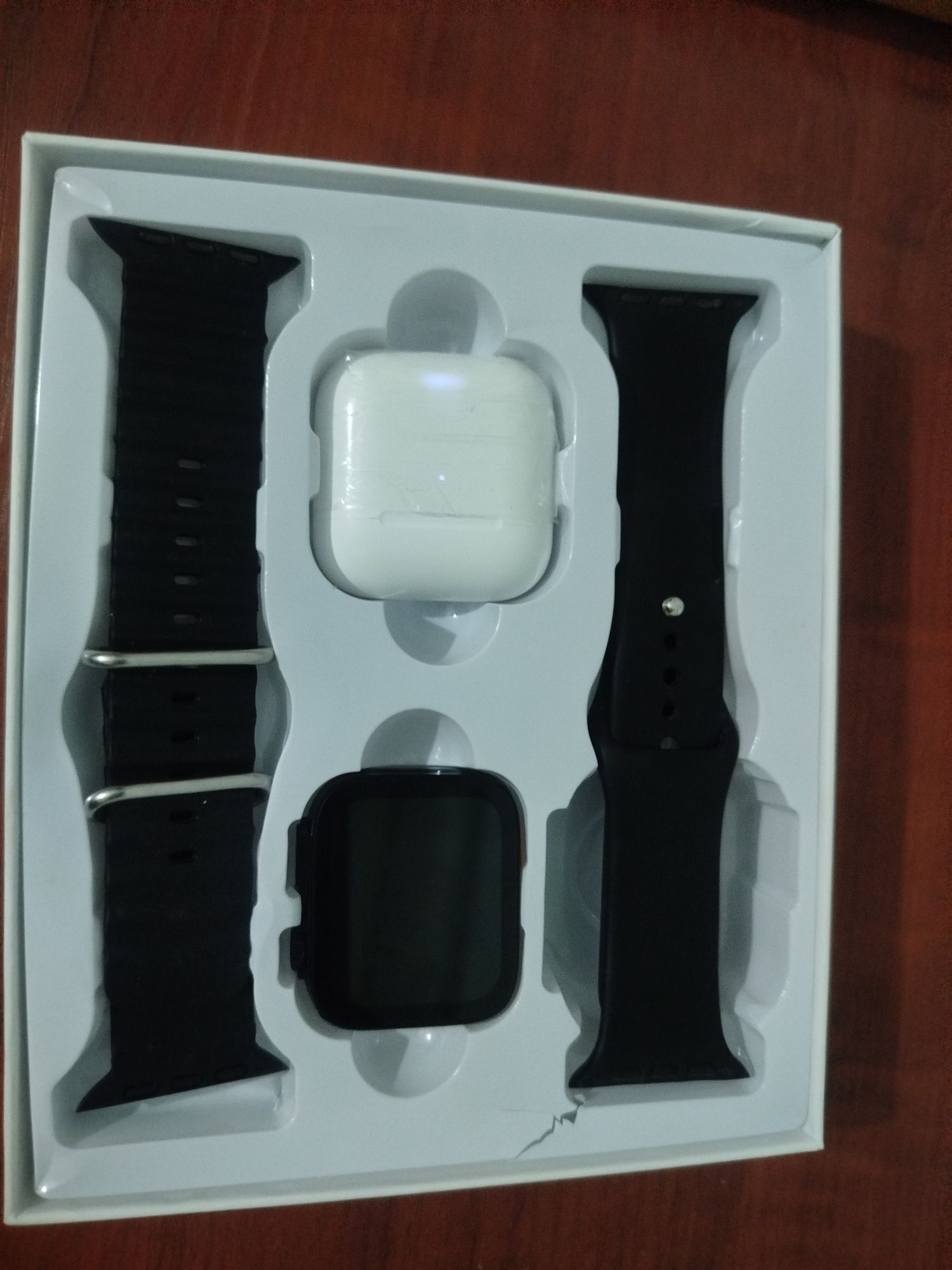 Smart watch 8Ultra +Ultra Earphones Soat