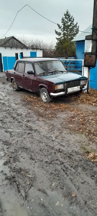 Продам ваз 2107 на запчасти