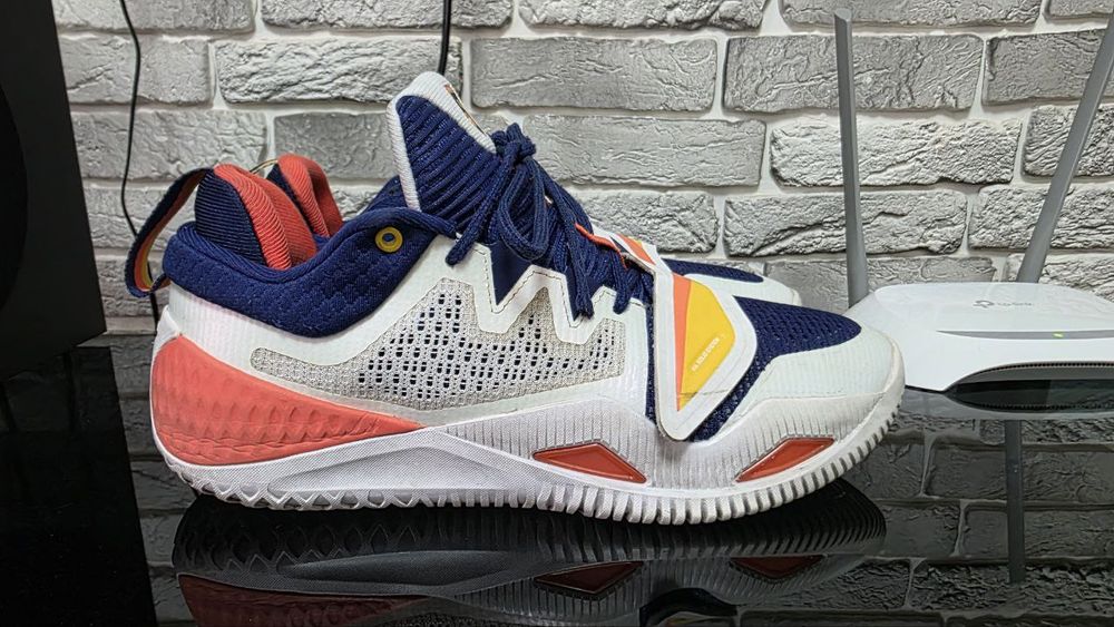 Оригинальные кроссы Li-ning