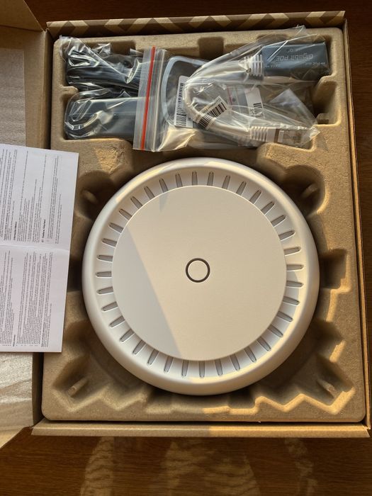 Точка доступа MikroTik RBcAPGi-5acD2nD-XL