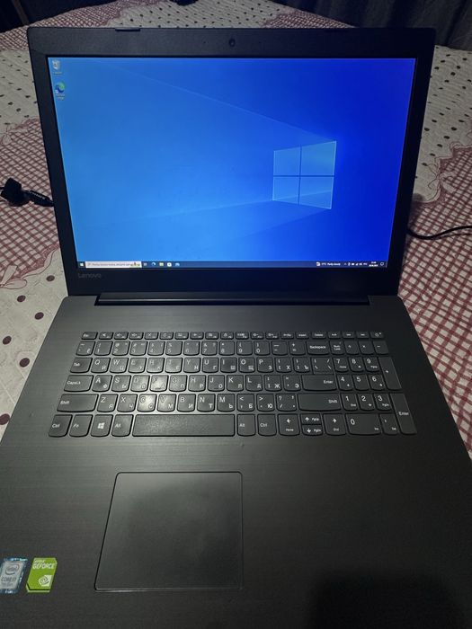 SROCHNA Lenovo Noutbook i7-7500U sotiladi