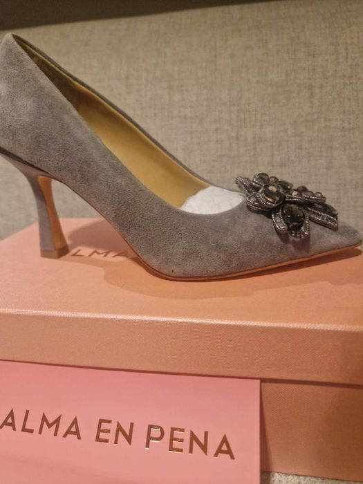 Обувки на висок ток ALMA EN PENA