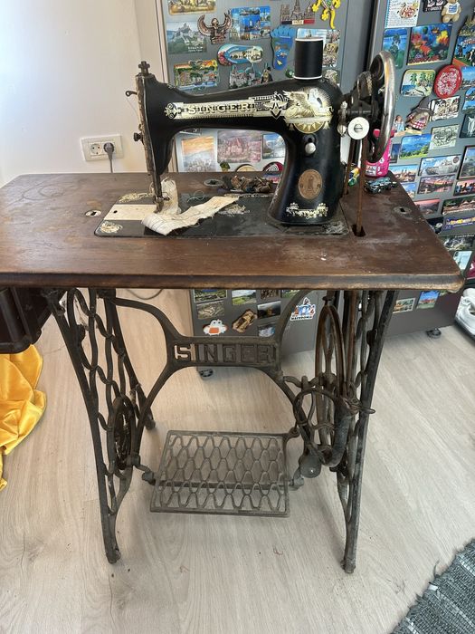 Masina de cusut Vintage Singer