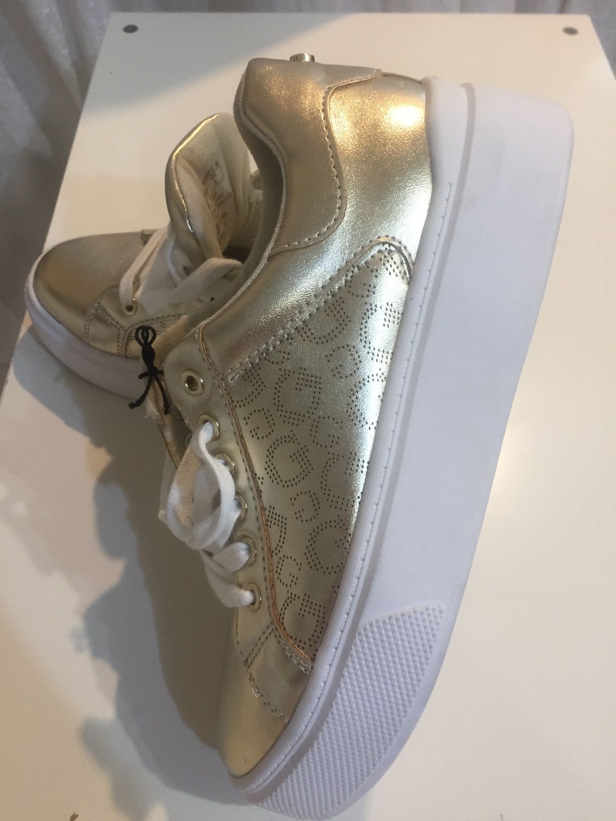 Sneakers GUESS Metalic Gold