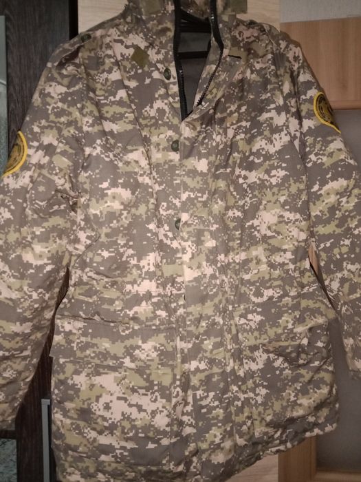 Продам военный зимний бушлат со штанами ,раз-р 44, для военной кафедры