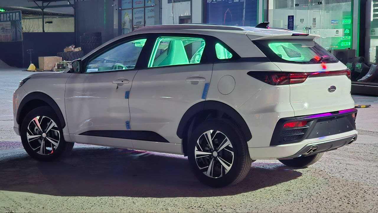 JAC JS6 1,5 турбо / робот КПП  / кафолат 150,000 км