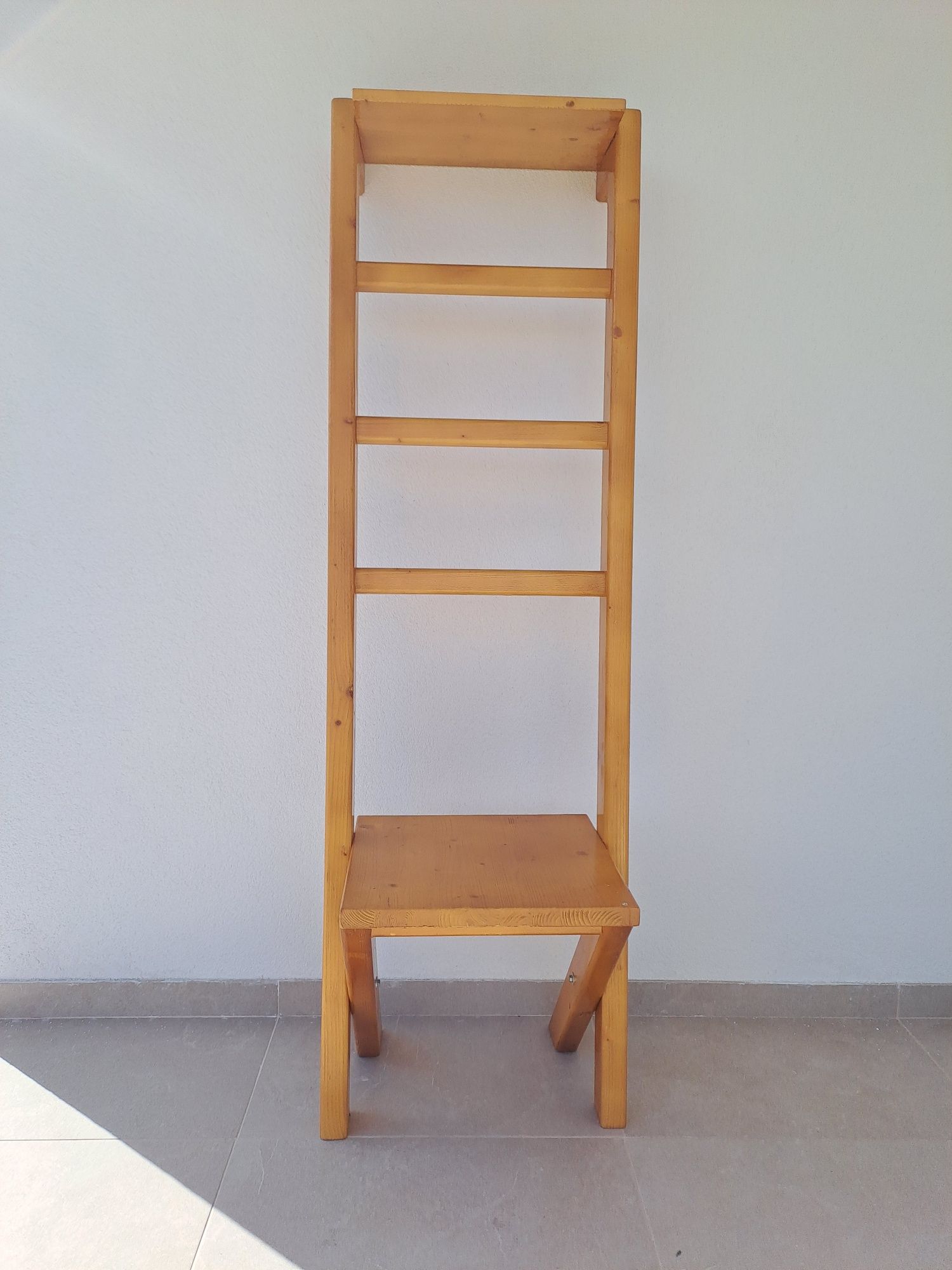 Vand suport prosoape / etajera tip scaun