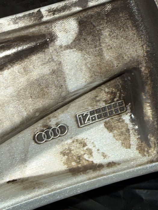 Оргинални джанти Audi A8 19” с датчици и два комплекта гуми