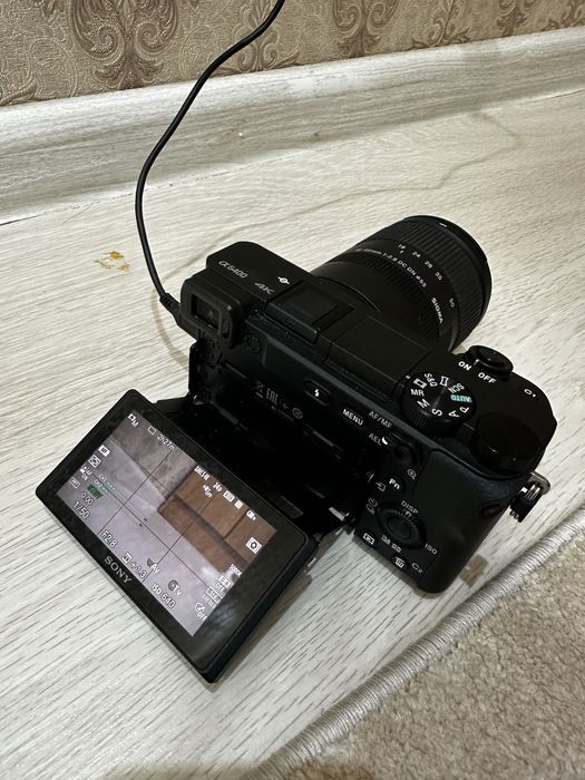 Камера Sony A6400, Объектив Sigma 18-50 2.8