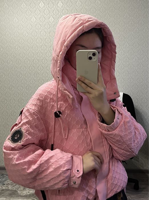 Стильная тёплая розовая куртка — отличное состояние, размер S/M