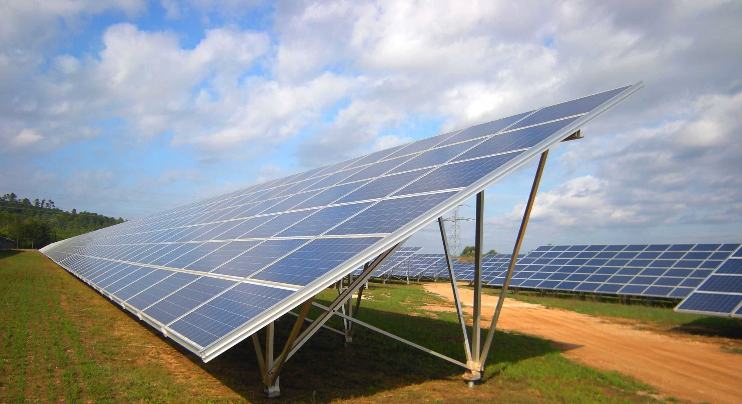 Construire parc fotovoltaic la cheie- Materiale+Montaj 360eur/kw