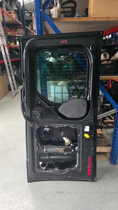 Usa Culisanta  dreapta model cu geam  pentru Ford Transit Custom 2015