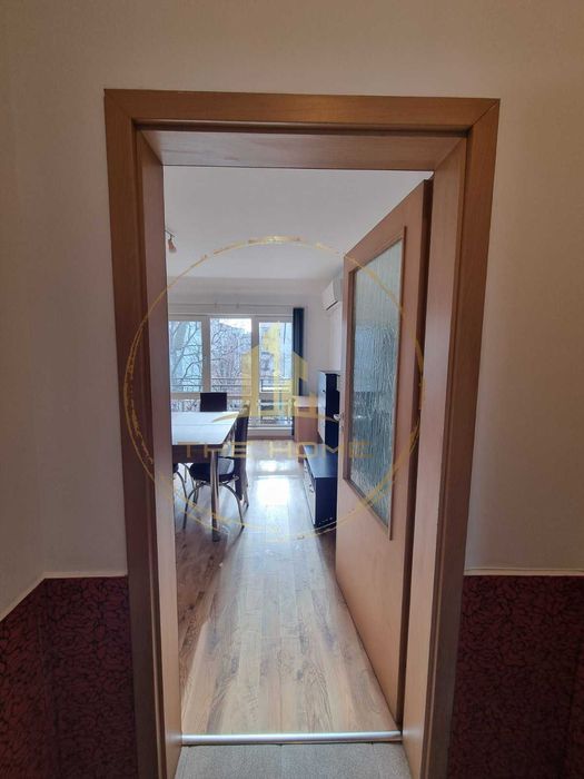 Дава се под наем Двустаен апартамент в Варна, Колхозен пазар - 52 кв.м за 550 € - Снимка #3