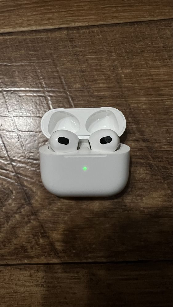 Наушники Apple AirPods 3 with Lightning/Wireless Charging