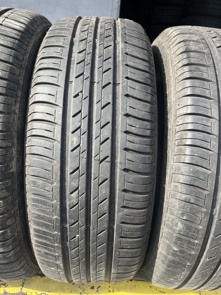4 бр. летни гуми 205/60/16 Bridgestone DOT 4817 6 mm