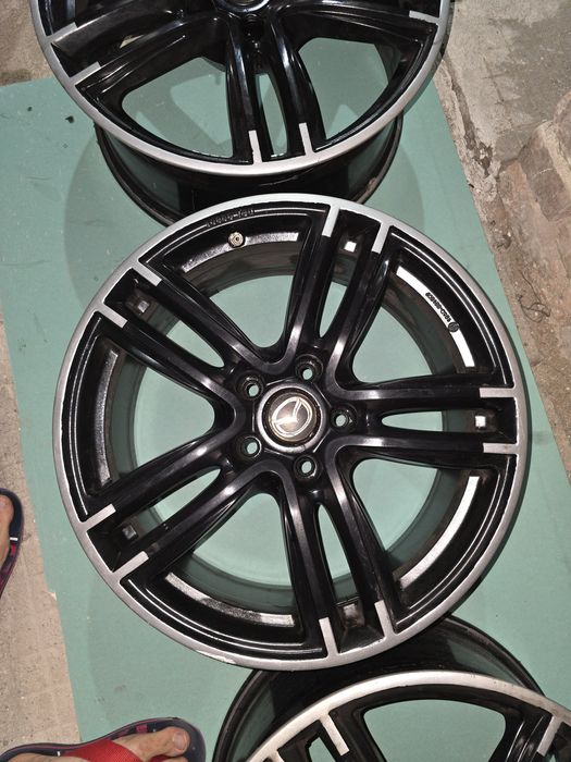 Алуминиеви джанти 18ски.