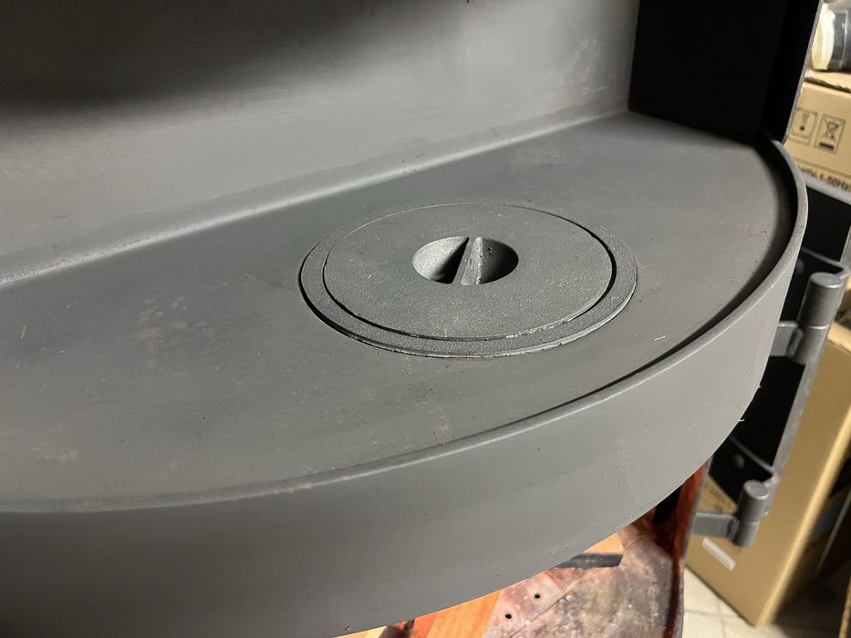 Sobă de încălzit pe lemne