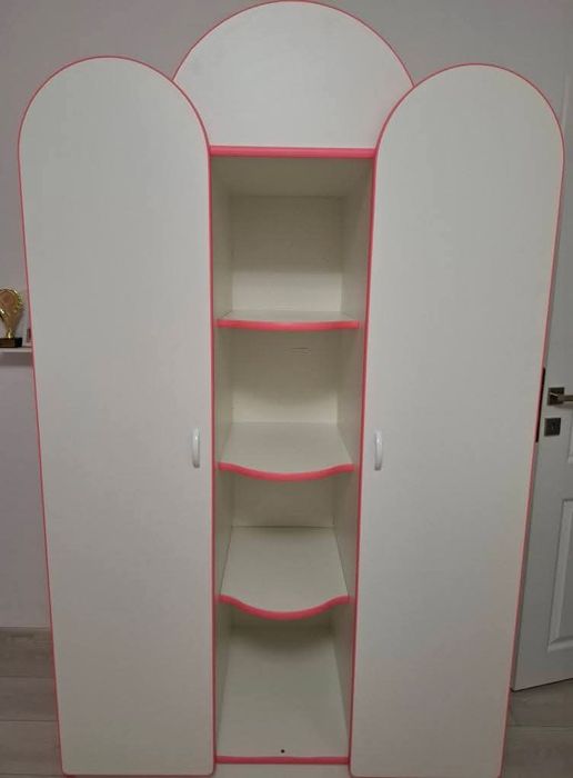 Dulap pentru camera copilului