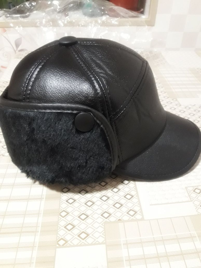 Шапка мужская утеплённая