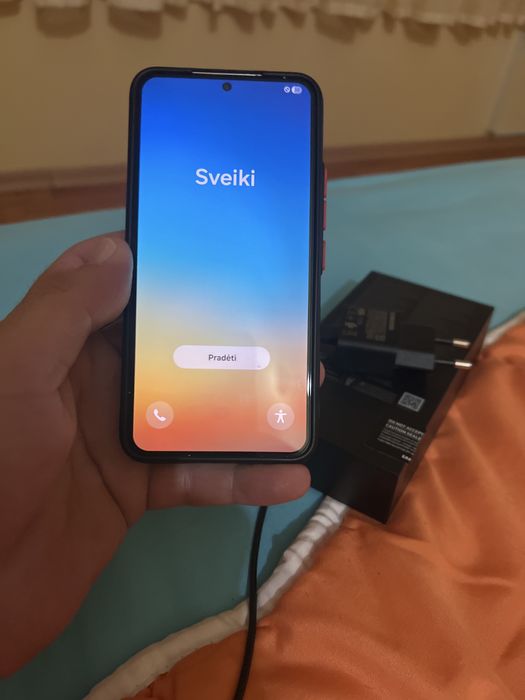 Самсунг S22 128gb цвят бял купуван е от виваком