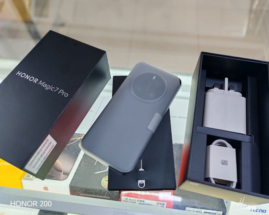 Honor Magic 7 pro идеал как новый