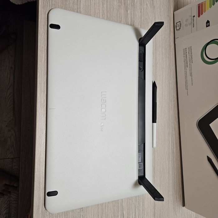 Tableta grafica WACOM 13 One