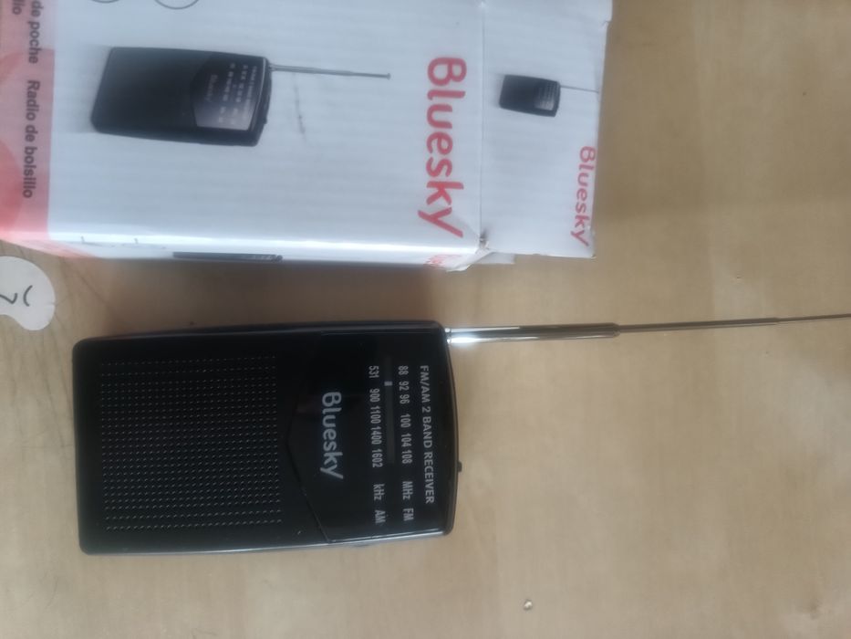 Radio portabil Am-FM cu baterii