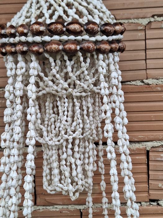 Цветарник от миди и рапани