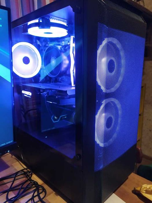 Геймърски компютър AMD Ryzen 5
