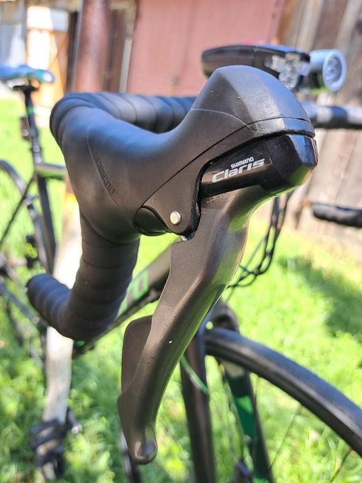 Vând bicicletă Carrera Vanquish