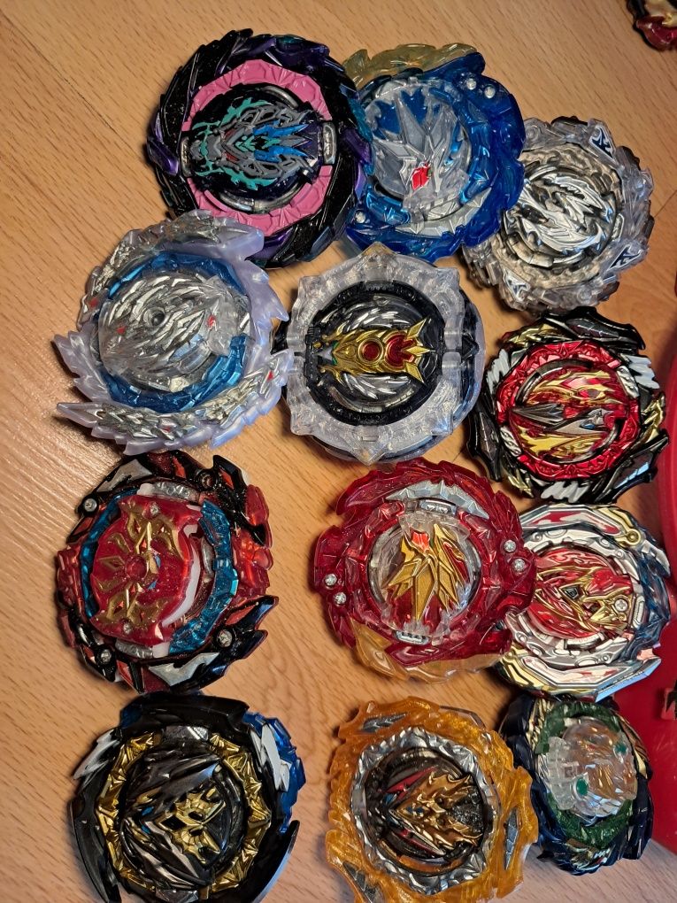 Beyblade burst  lot