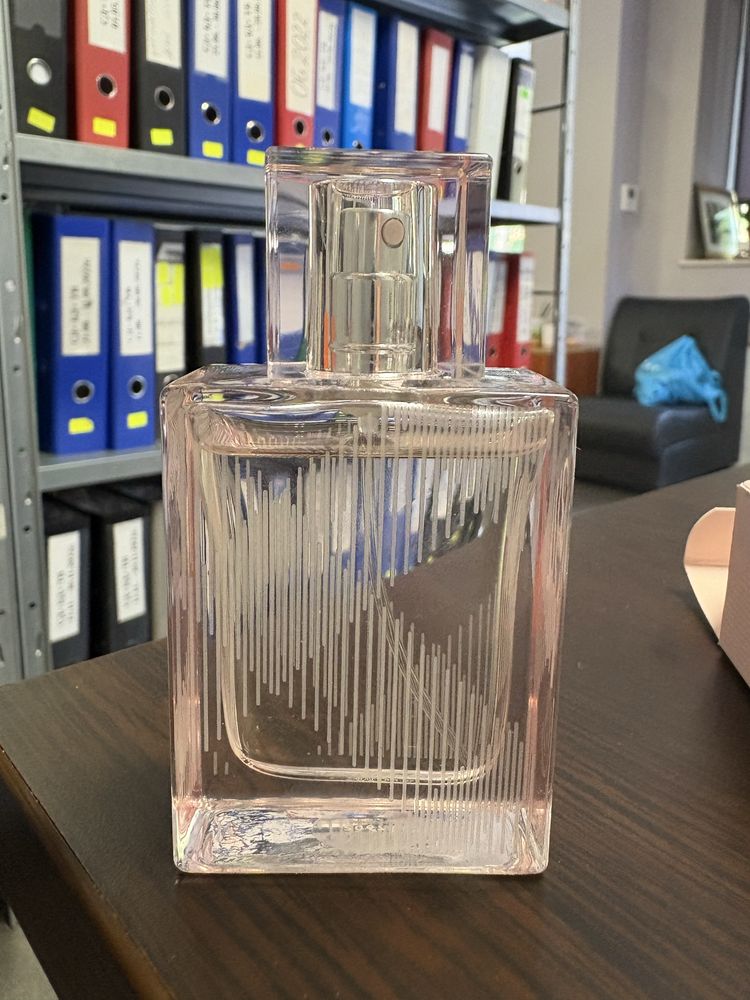 Парфюм Burberry Brit Sheer