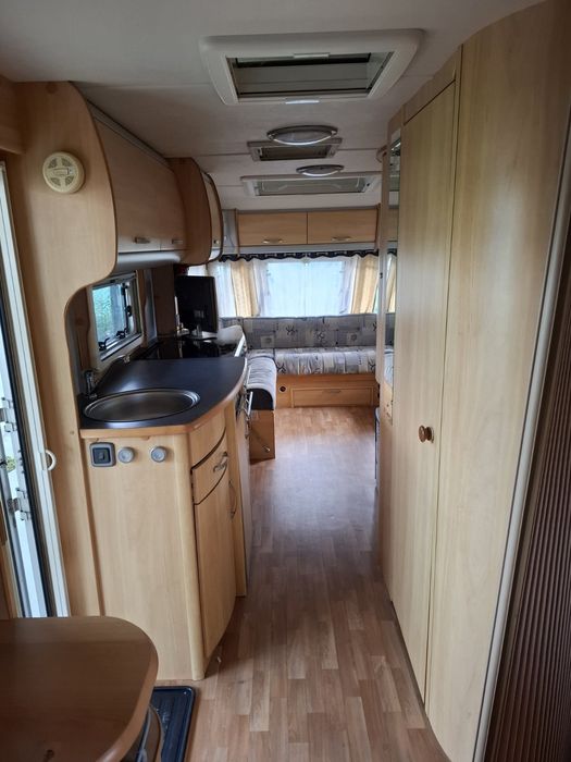 Каравана Sterling elit 8m