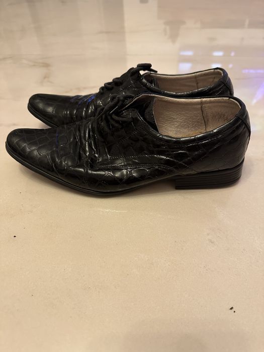 Vând Pantofi din piele, marimea 40