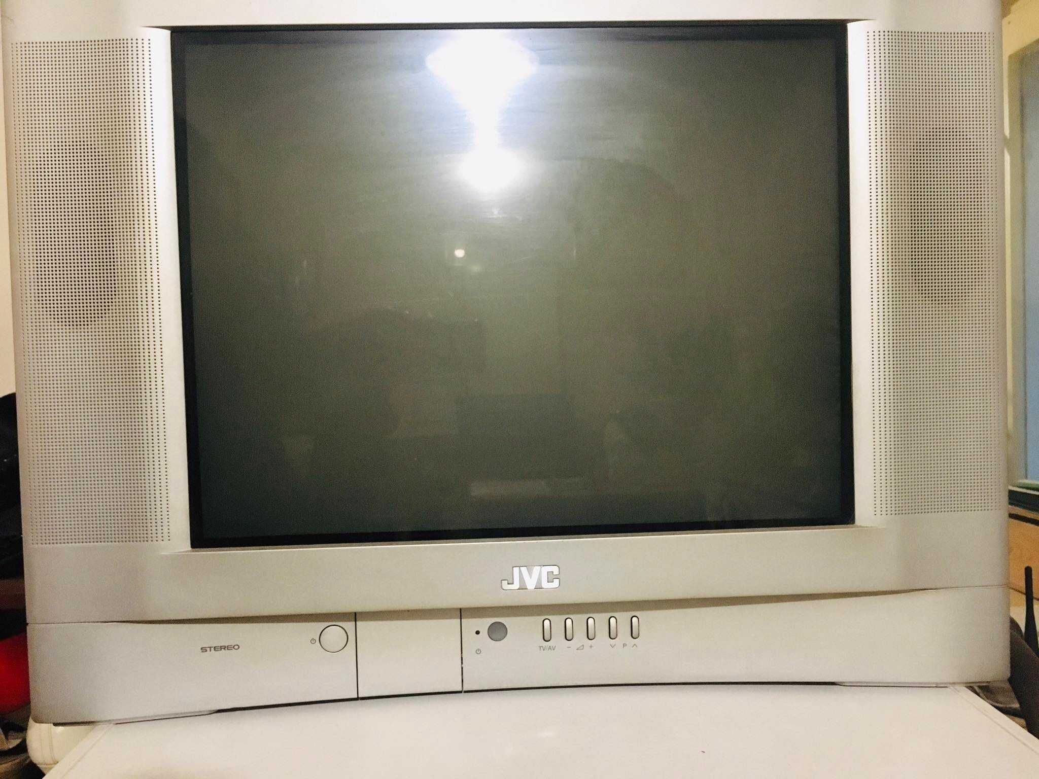 Телевизор "JVC" в отлично състояние!