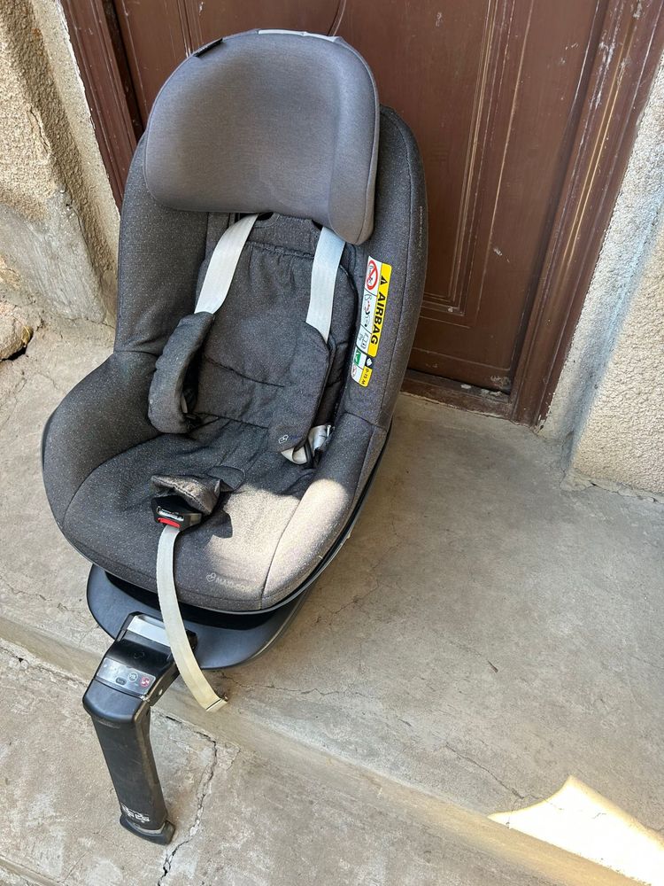 Vand scaun autoMaxi-Cosi 2 way pearl si baza auto 2 wayfix