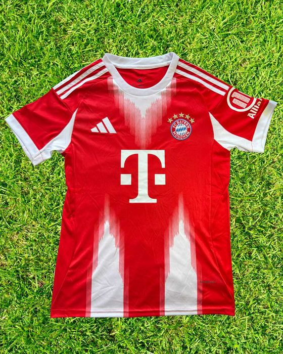 Футболна Тениска на Байерн Мюнхен - сезон 25/26 / Adidas