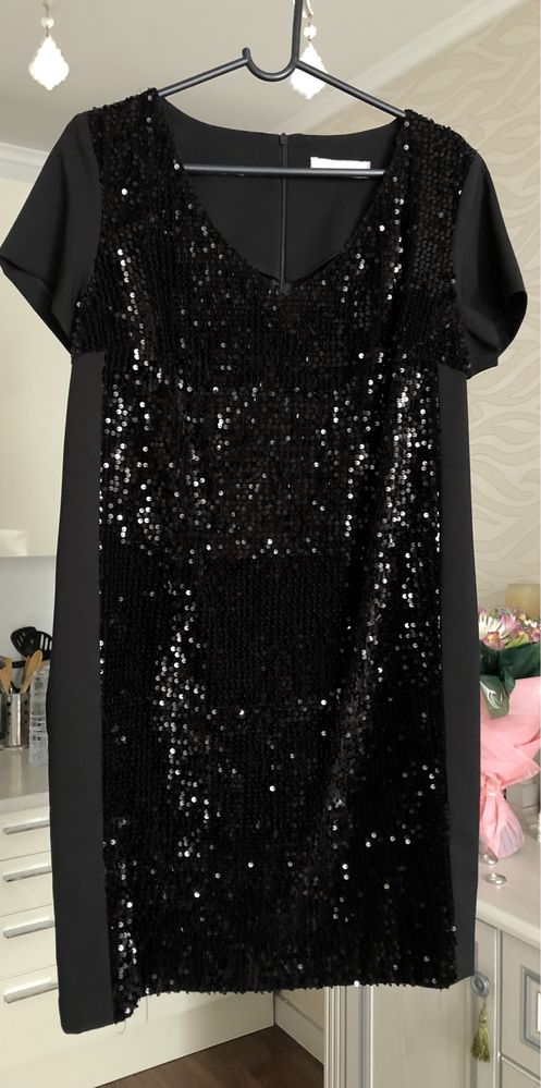 Вечернее платье с накидкой из органзы 48-50р 30000т
