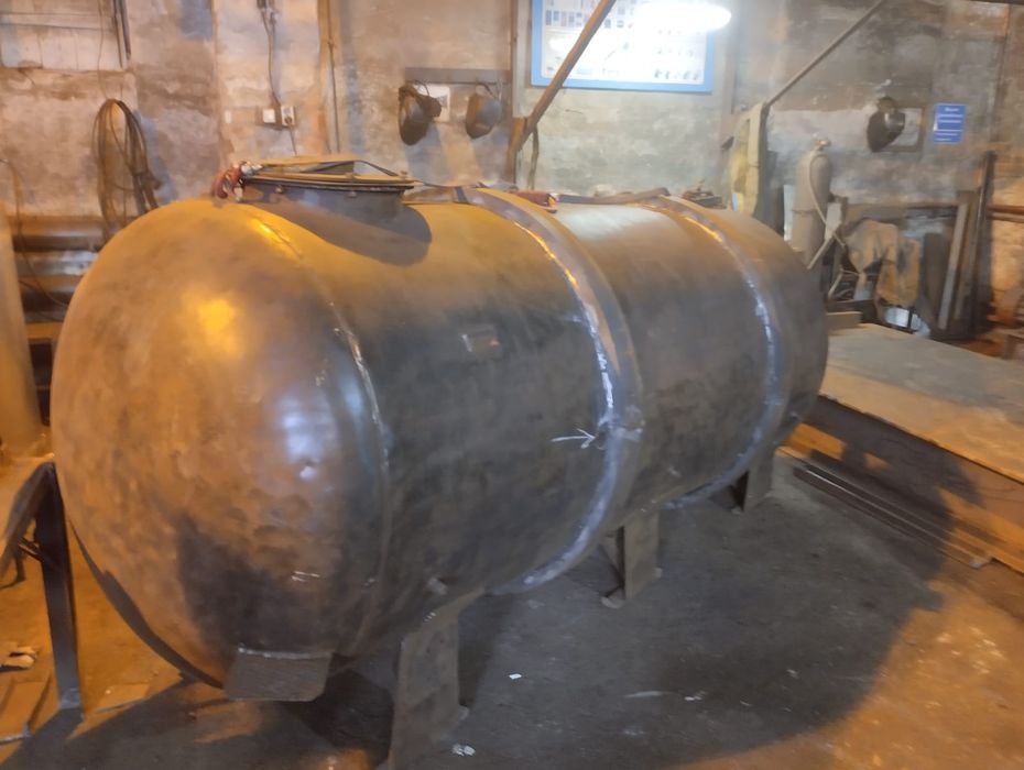 Продам бочку для асмашины газ