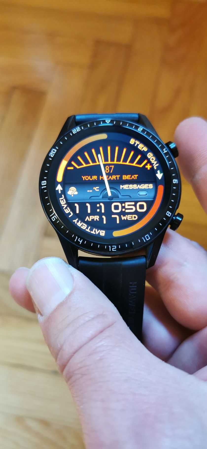 Vând smartwatch Huawei GT2