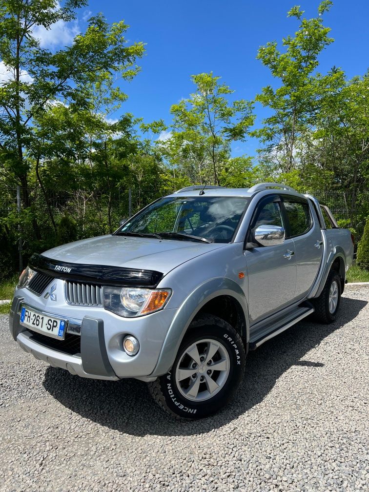 Vând Mitsubishi l200 recent adus într-o stare impecabila