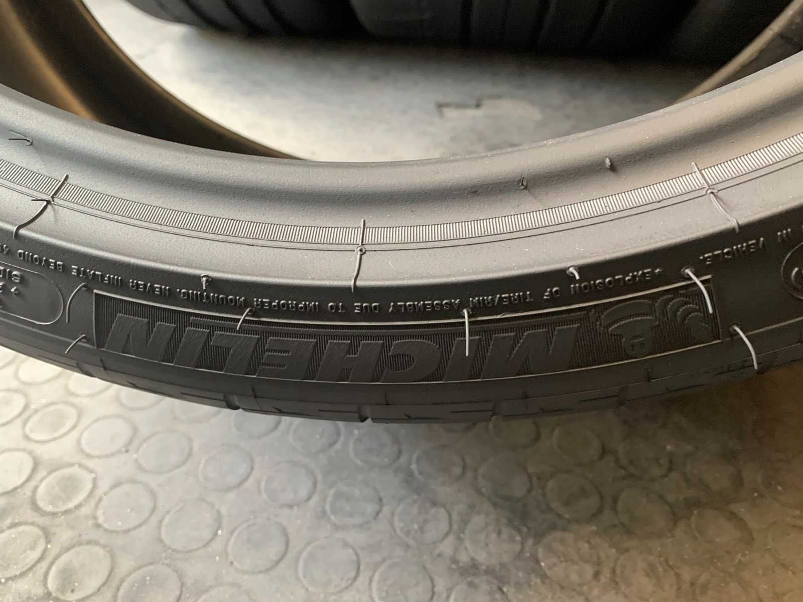 235 35 19 , 305 30 19 летни гуми Спорт пакет MICHELIN PILOT SPORT N2