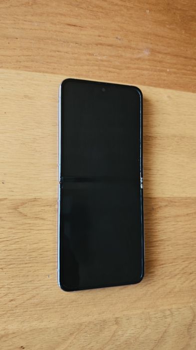 Самсунг Zflip4 2023 г