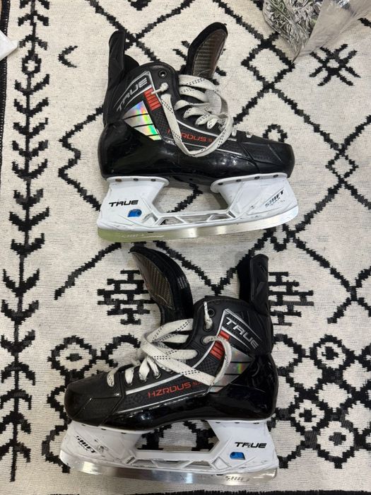 TRUE HZRDUS X5 43 размер однохоз , один сезон .