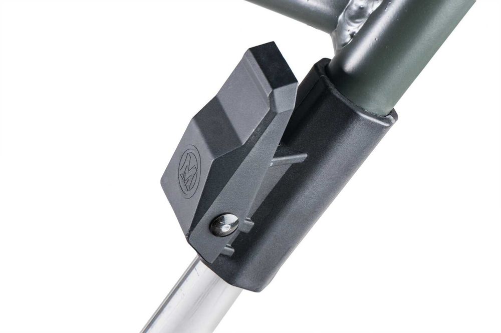 Безплатна доставка легло MIVARDI Bedchair CamoCODE Flat8