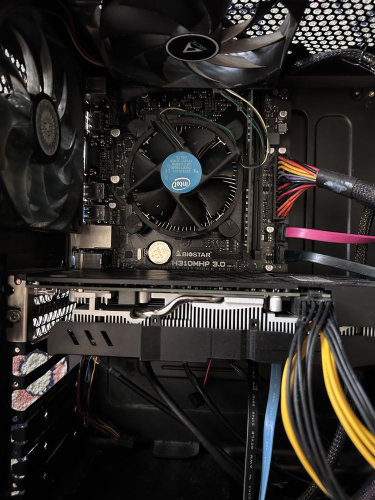 Компютър 16 гб рам ддр4 видео карта Amd Rx580 8gb gaming